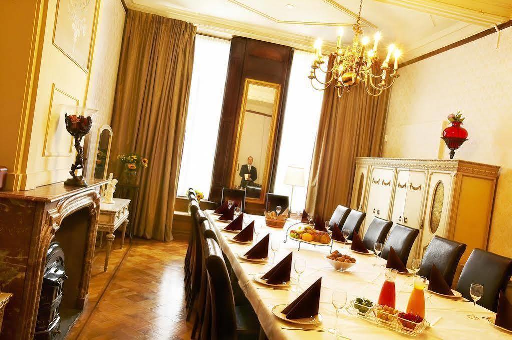Hotel Aan De Dam 미델뷔르흐 외부 사진